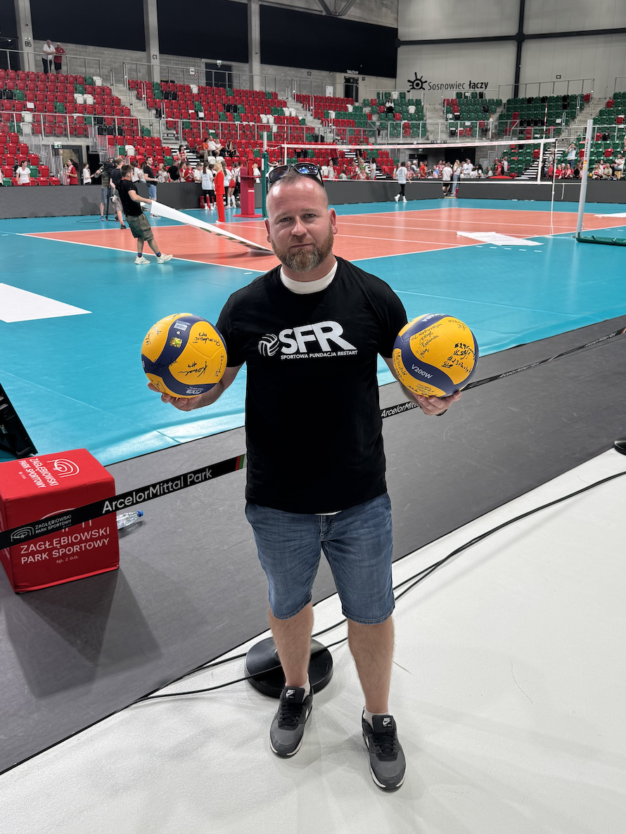 Licytacja Piłek z autografami Reprezentacji Polski i Ukrainy​